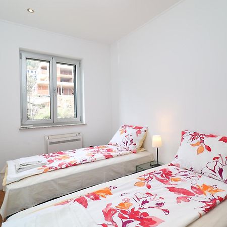 White Wings Apartment Lovran Bagian luar foto