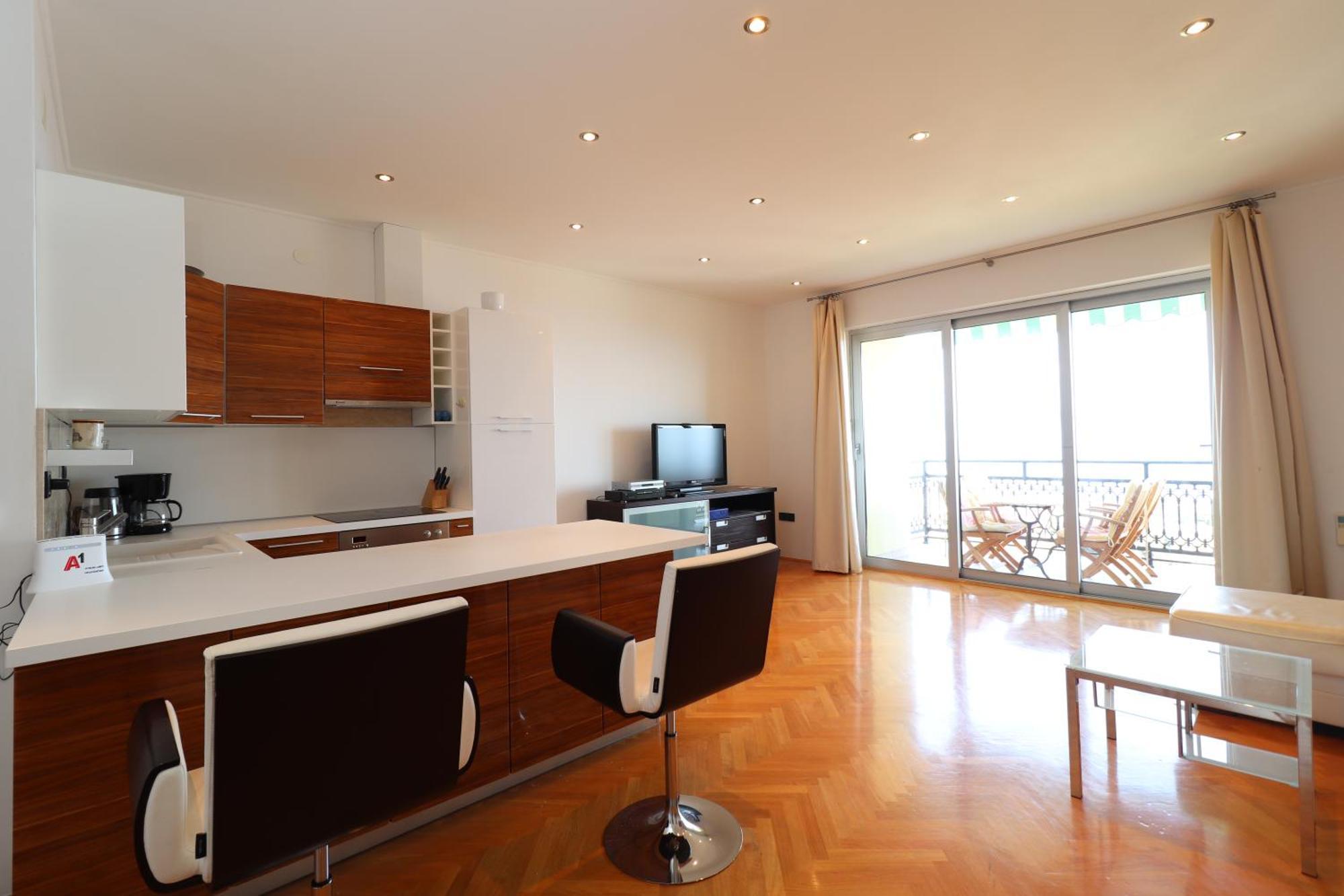 White Wings Apartment Lovran Bagian luar foto